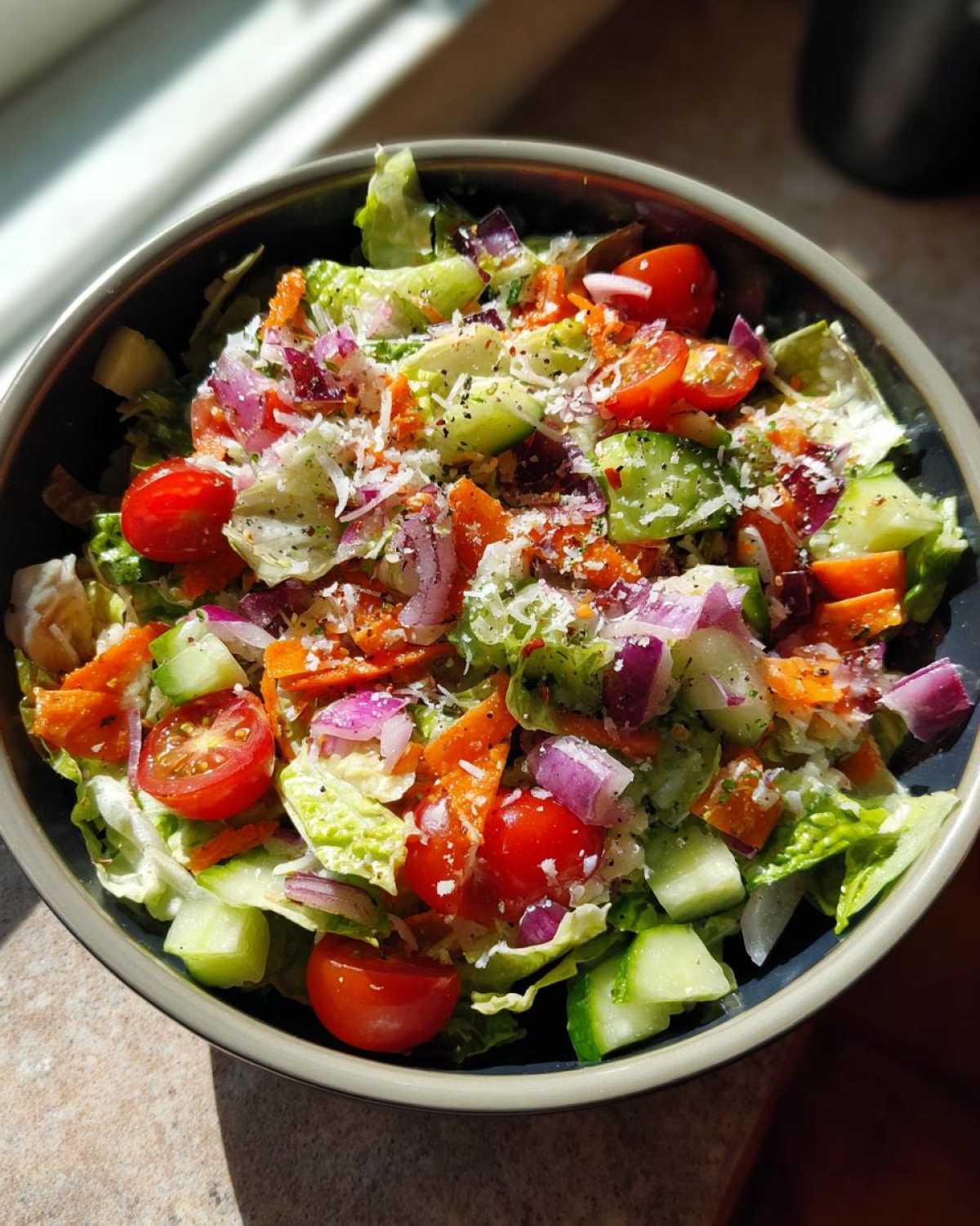 Crunchy Rainbow Parmesan Salad - detail 3