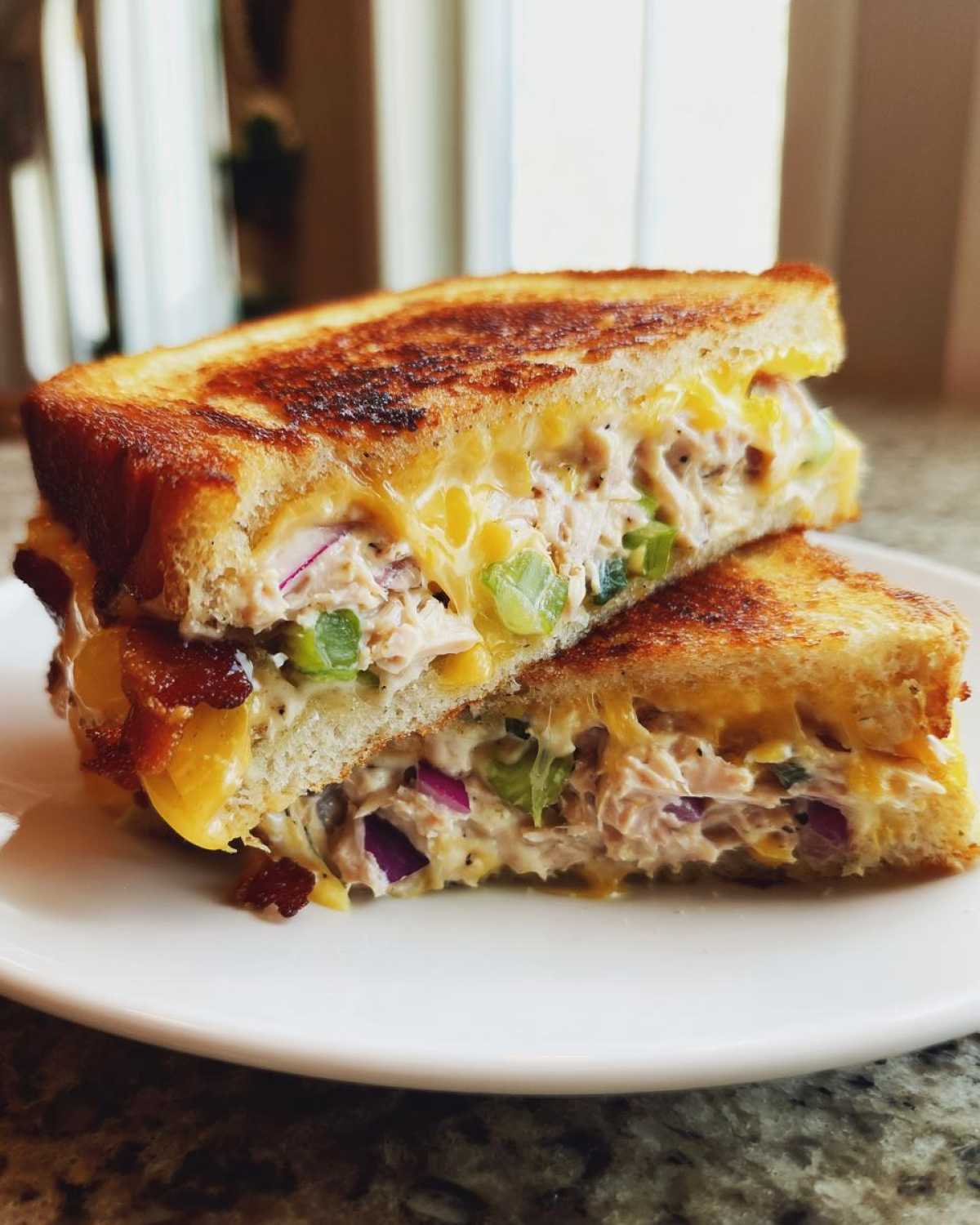 Bacon tuna melt - detail 1