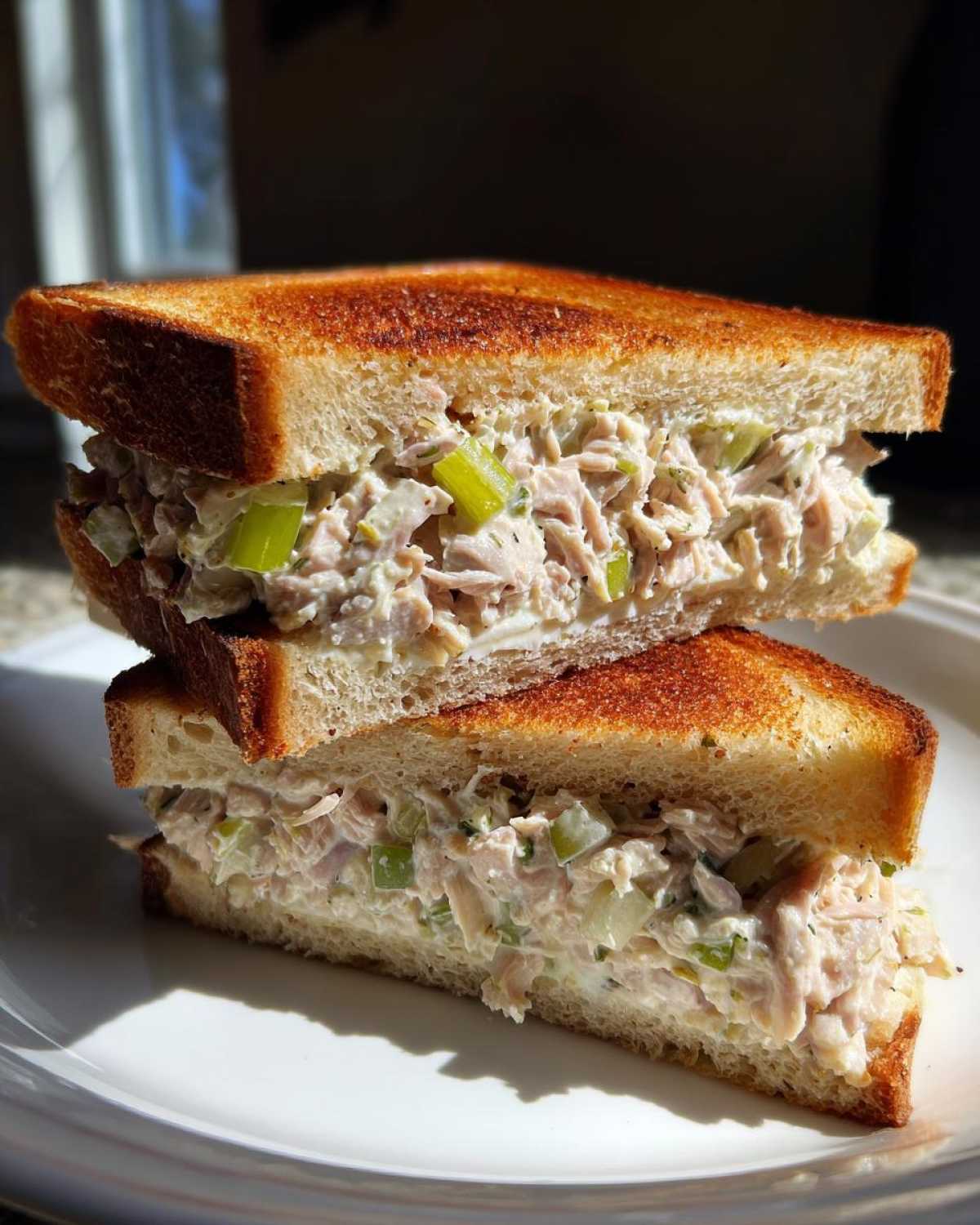 Classic tuna sandwich - detail 4