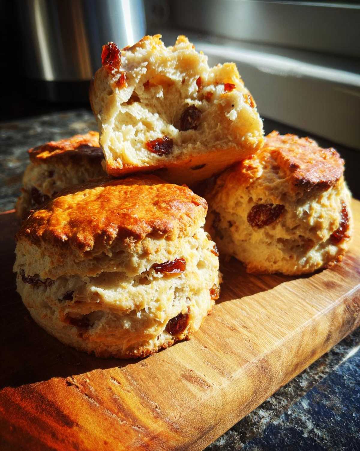 Fruit Scones (5 Ingredients!) - detail 2