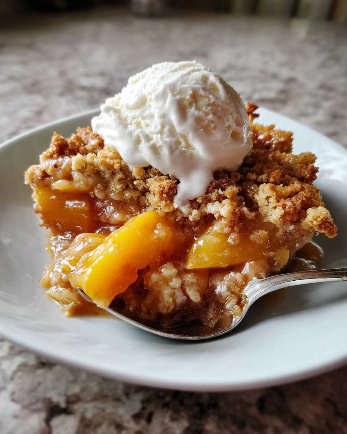 Homemade Peach Cobbler (with Fresh Peaches) - detail 2