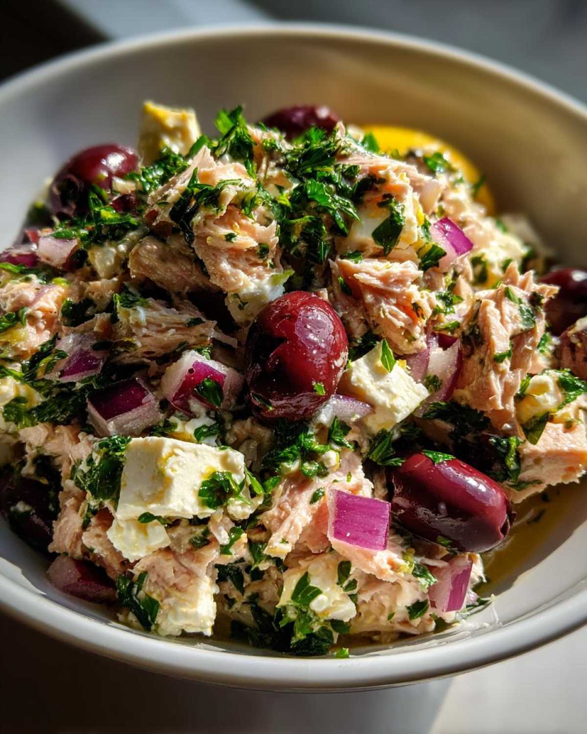 Mediterranean Tuna Salad with Olives and Feta - detail 1