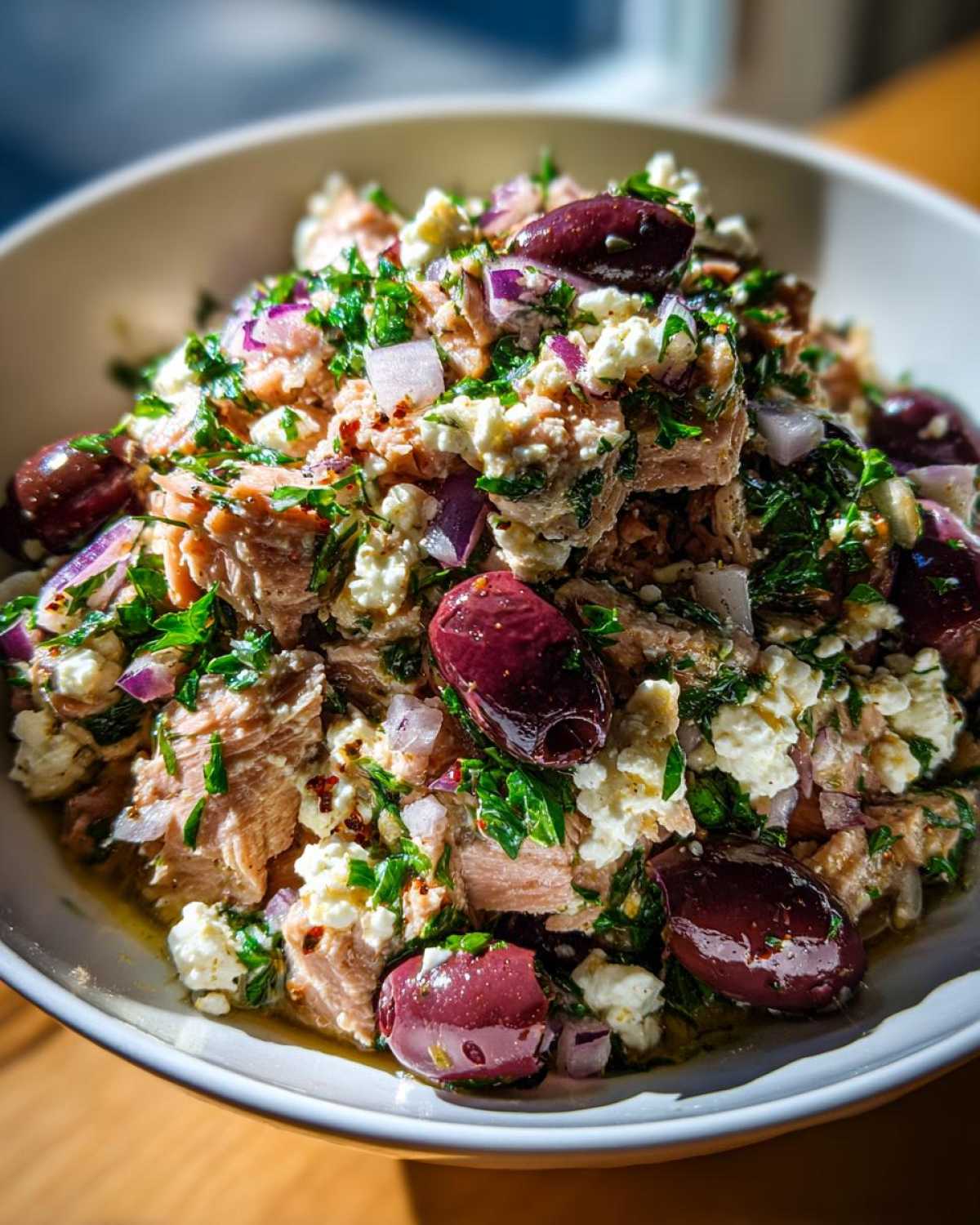 Mediterranean Tuna Salad with Olives and Feta - detail 4