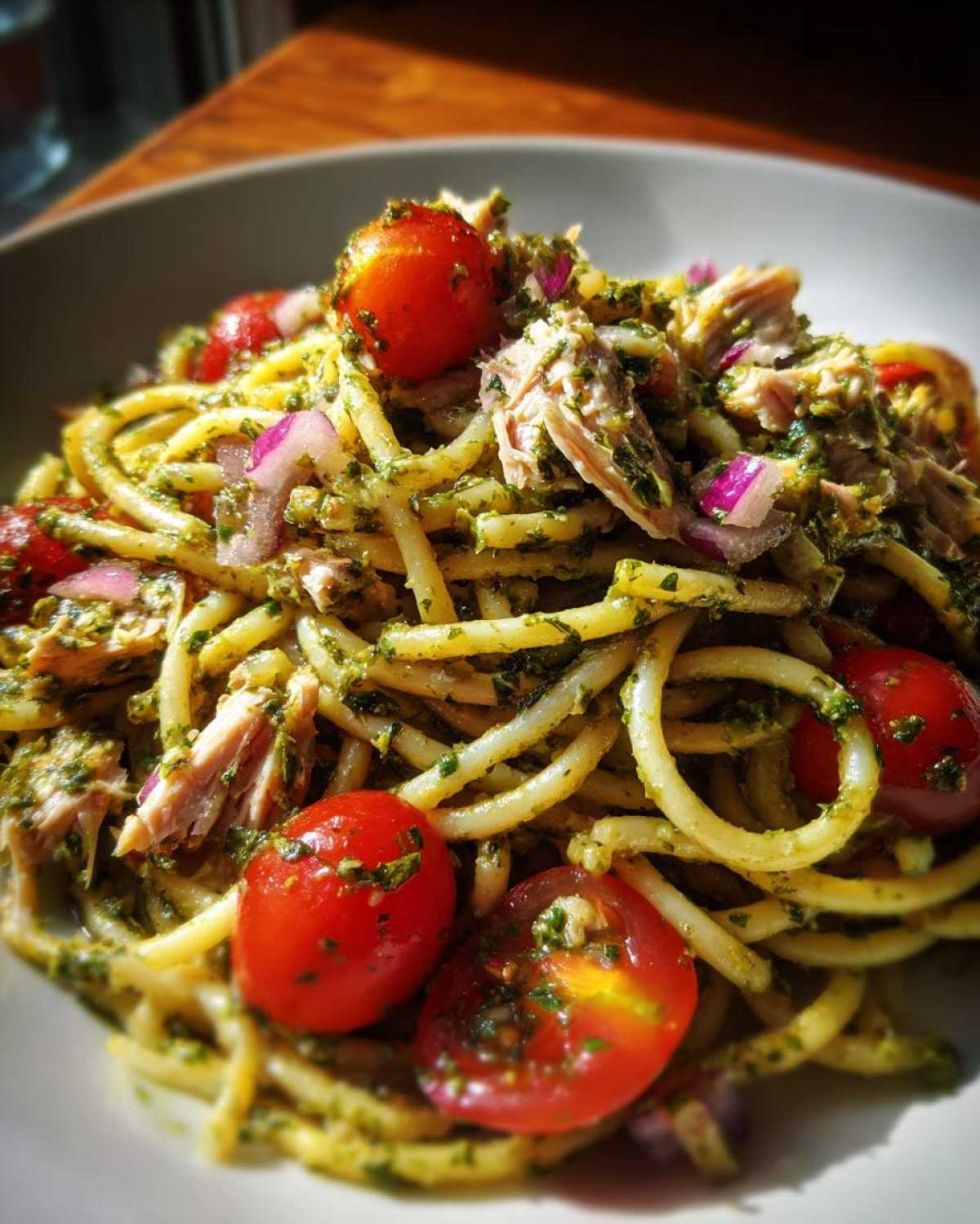 Pesto tuna pasta salad - detail 2