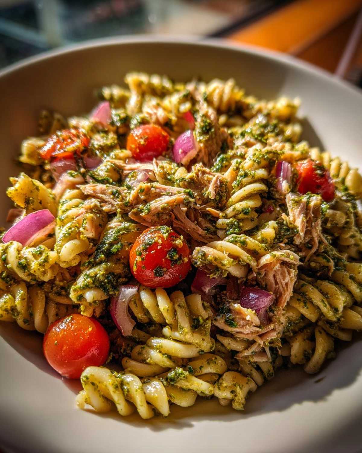 Pesto tuna pasta salad - detail 3