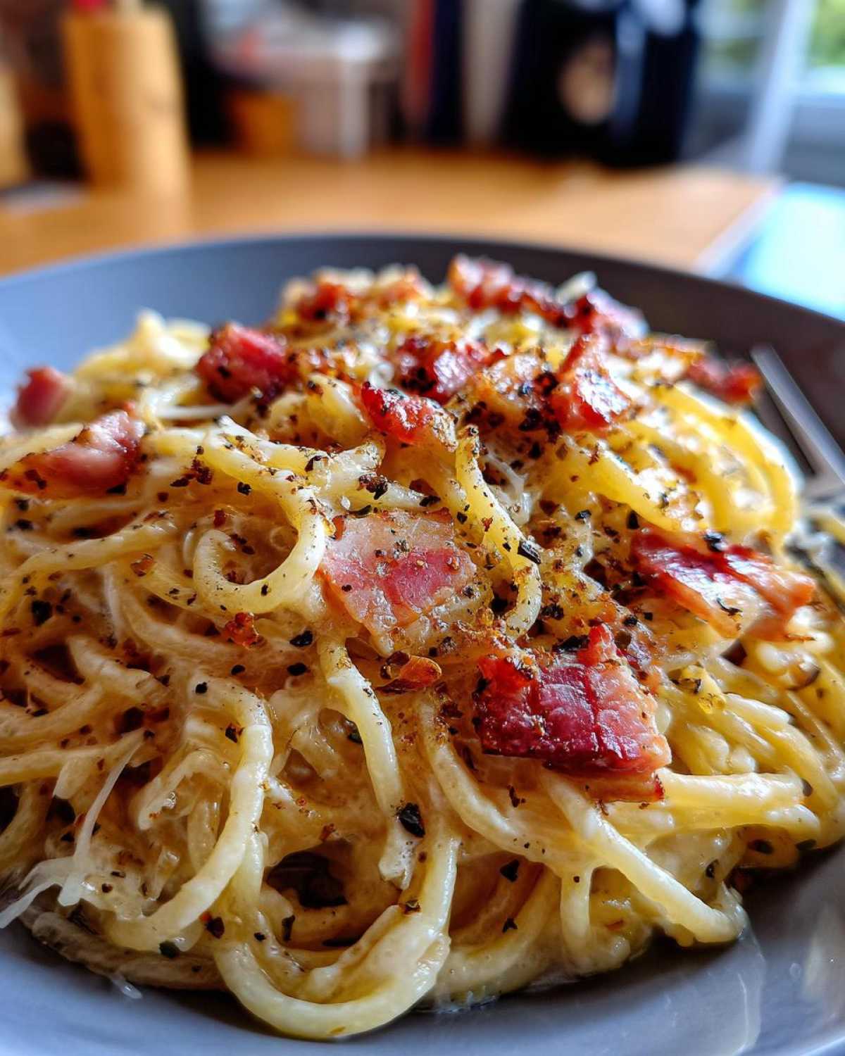 Spaghetti Carbonara with Bacon - detail 4