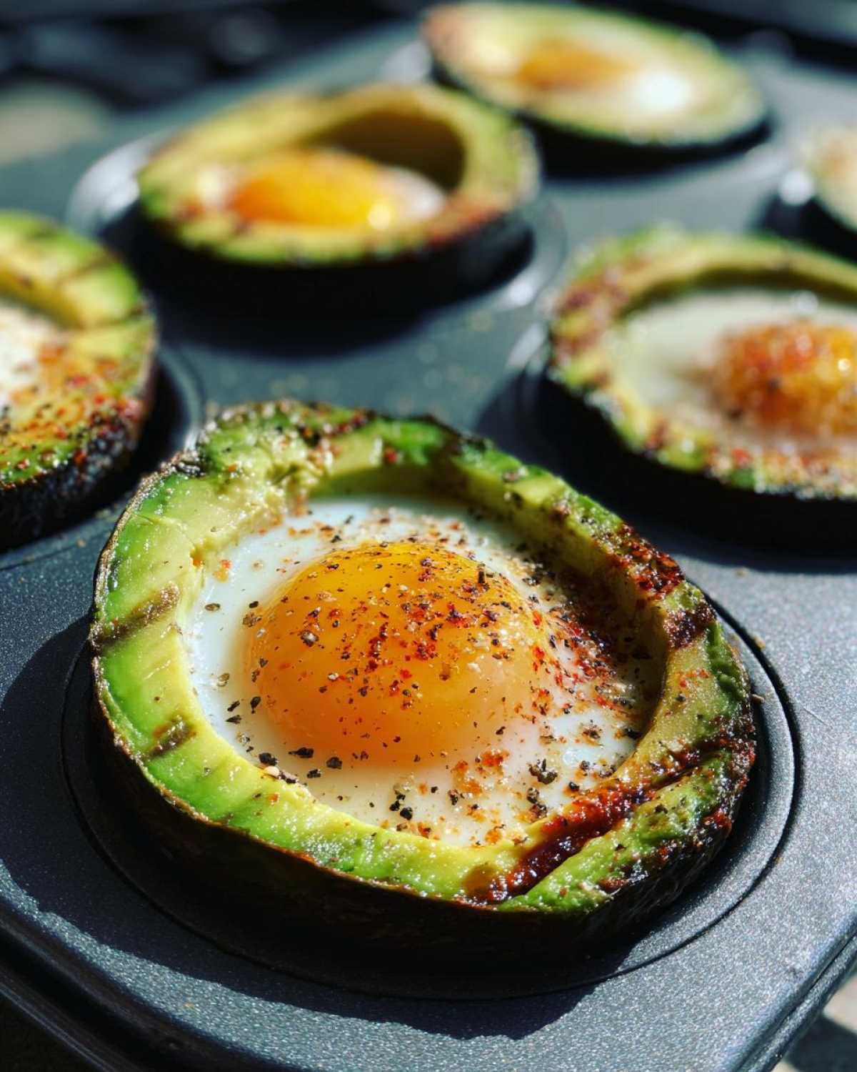 Avocado Egg Breakfast Cups - detail 3