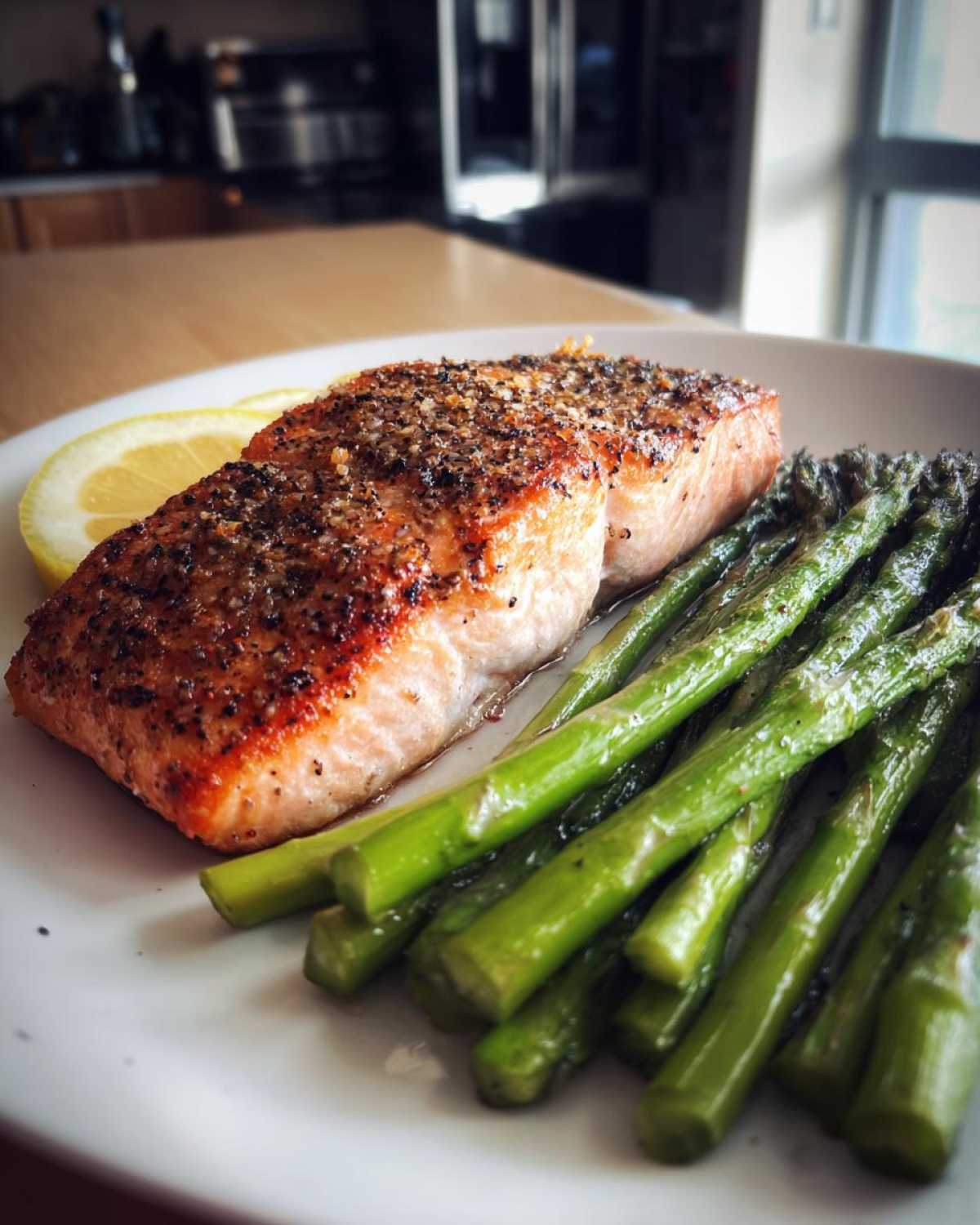 Baked Salmon with Asparagus - detail 3