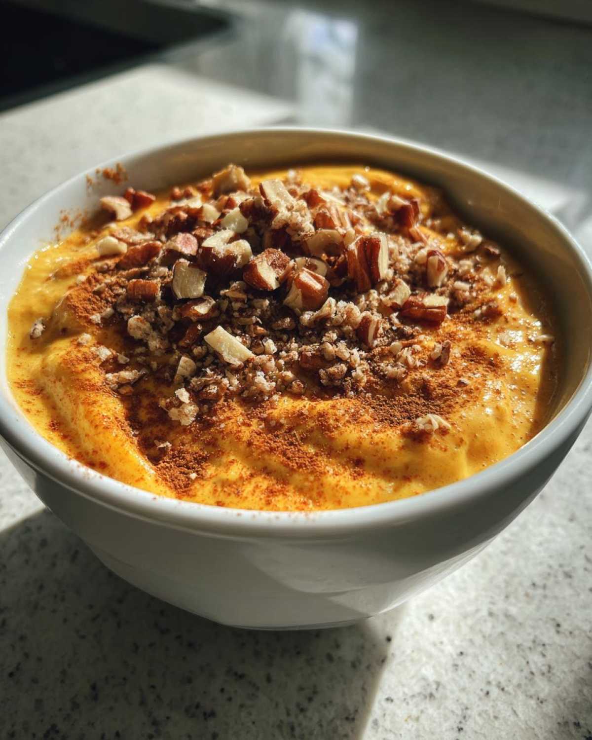 Carrot Cake Smoothie Bowl - detail 2