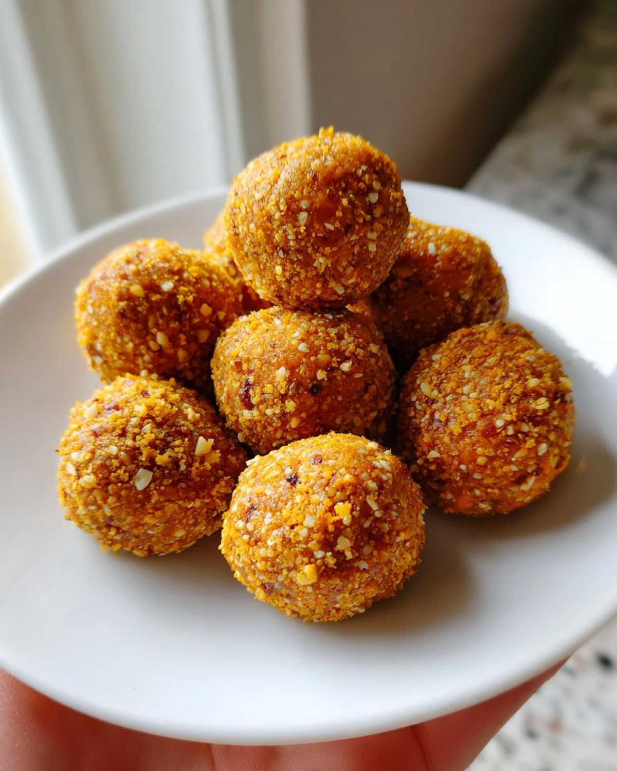 Pumpkin Spice Energy Bites - detail 4