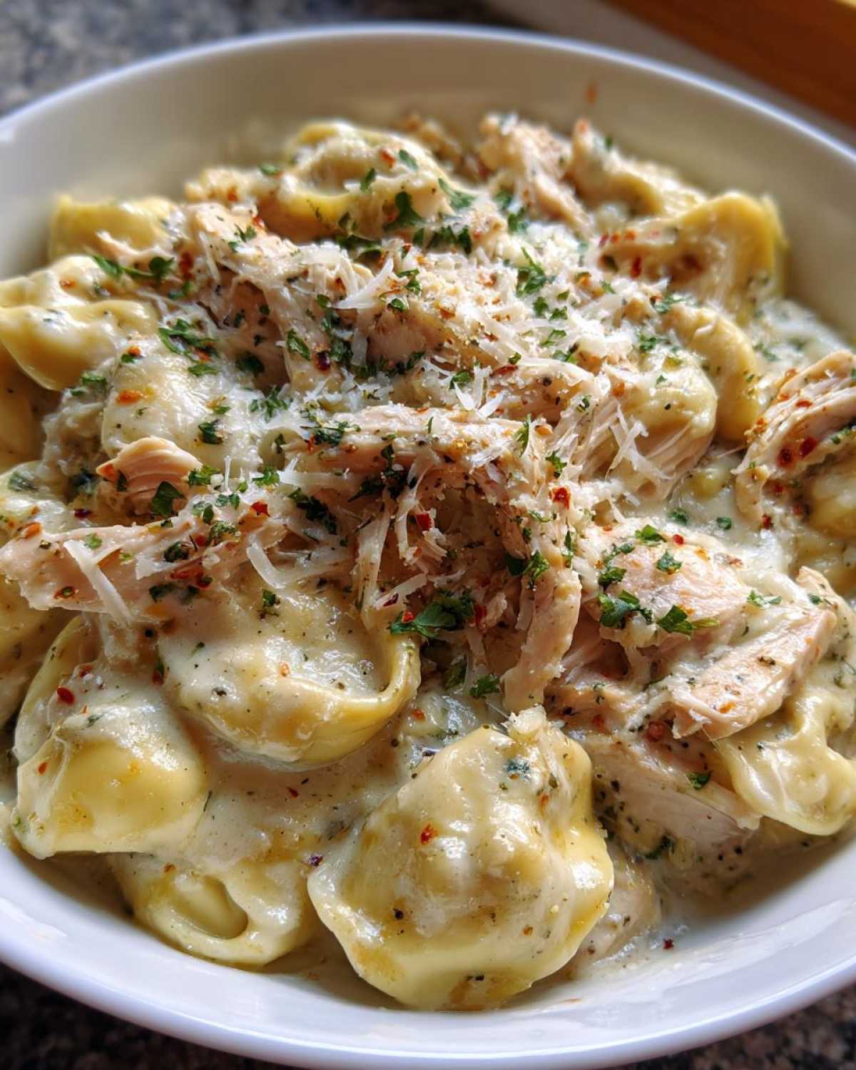 Easy 30-Minute Crockpot Chicken Tortellini - detail 2