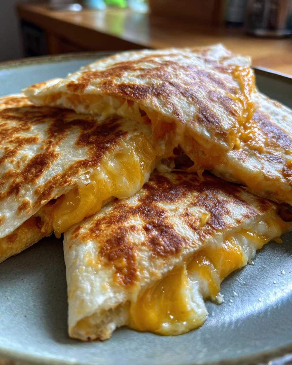 Easy Cheesy Quesadillas - detail 1