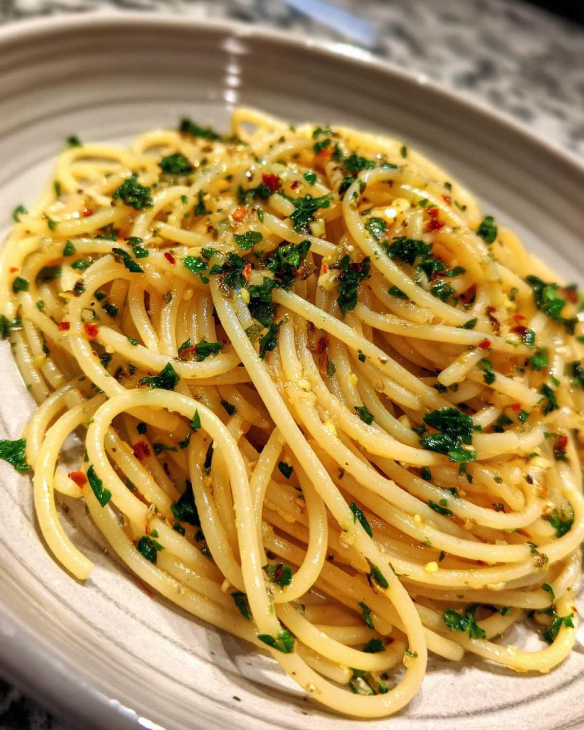 Spaghetti Aglio e Olio - detail 4