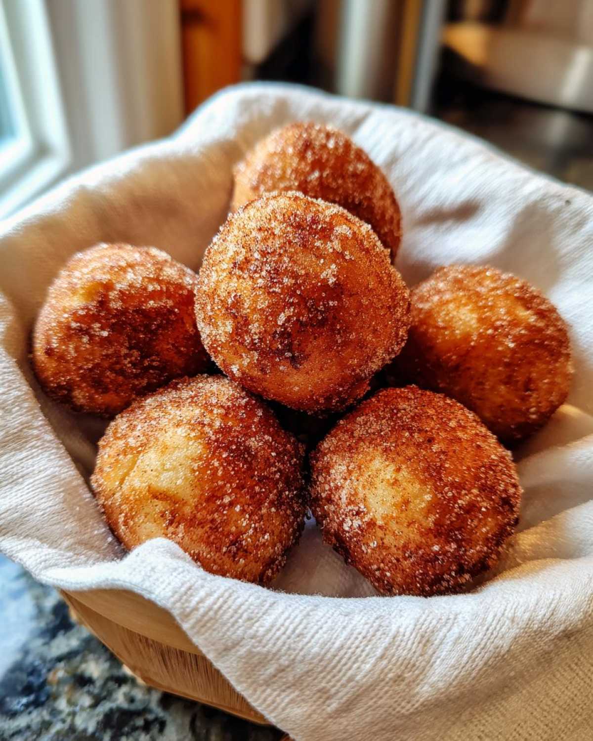 Air Fryer Donut Holes (Cinnamon Sugar, 15 Minutes) - detail 4