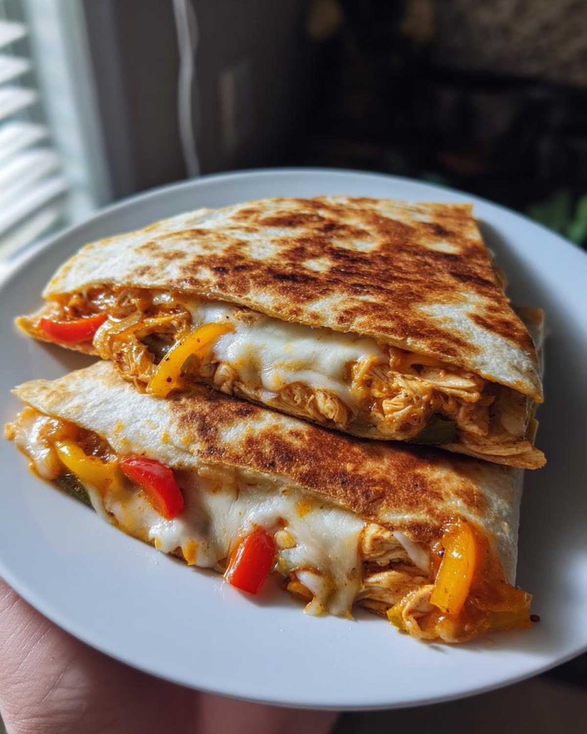 Chicken Fajita Quesadillas (20-Minute One-Pan Meal) - detail 3