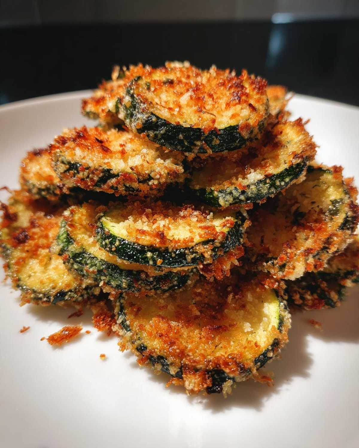Crispy Zucchini Parmesan Chips (15-Minute Healthy Snack) - detail 2