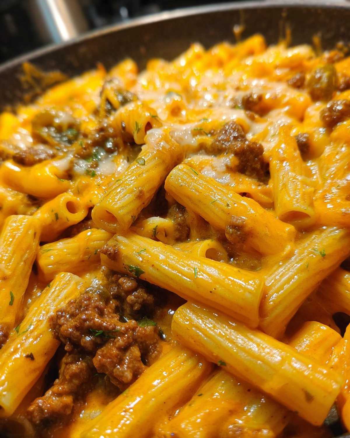 One-Pot Cheeseburger Pasta (20-Minute Family Dinner) - detail 1