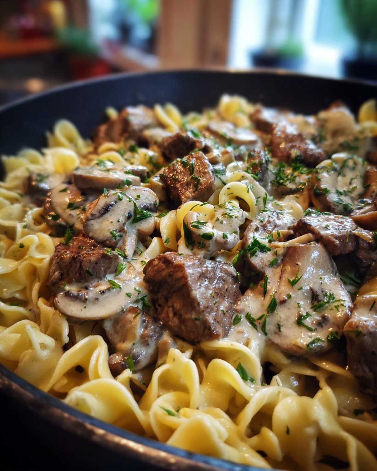Quick Beef Stroganoff (20-Minute Skillet Dinner) - detail 2