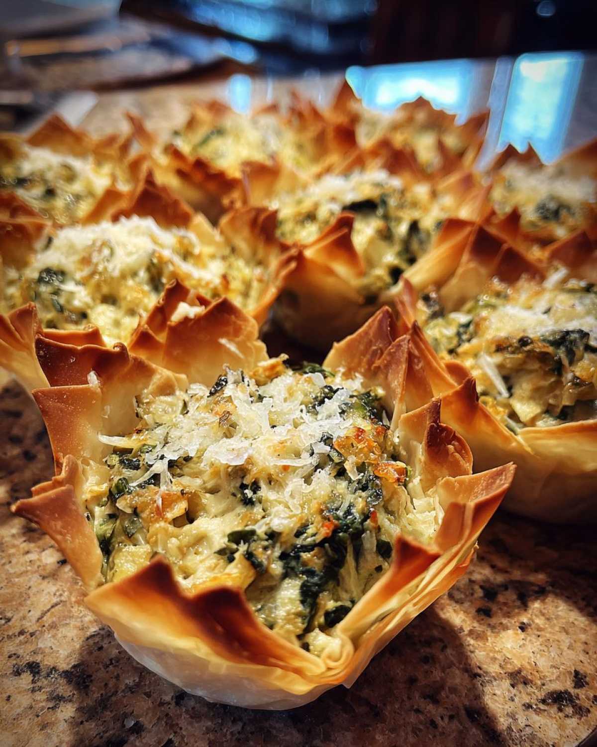 Spinach Artichoke Phyllo Cups (15-Min Bite-Sized Dip) - detail 4
